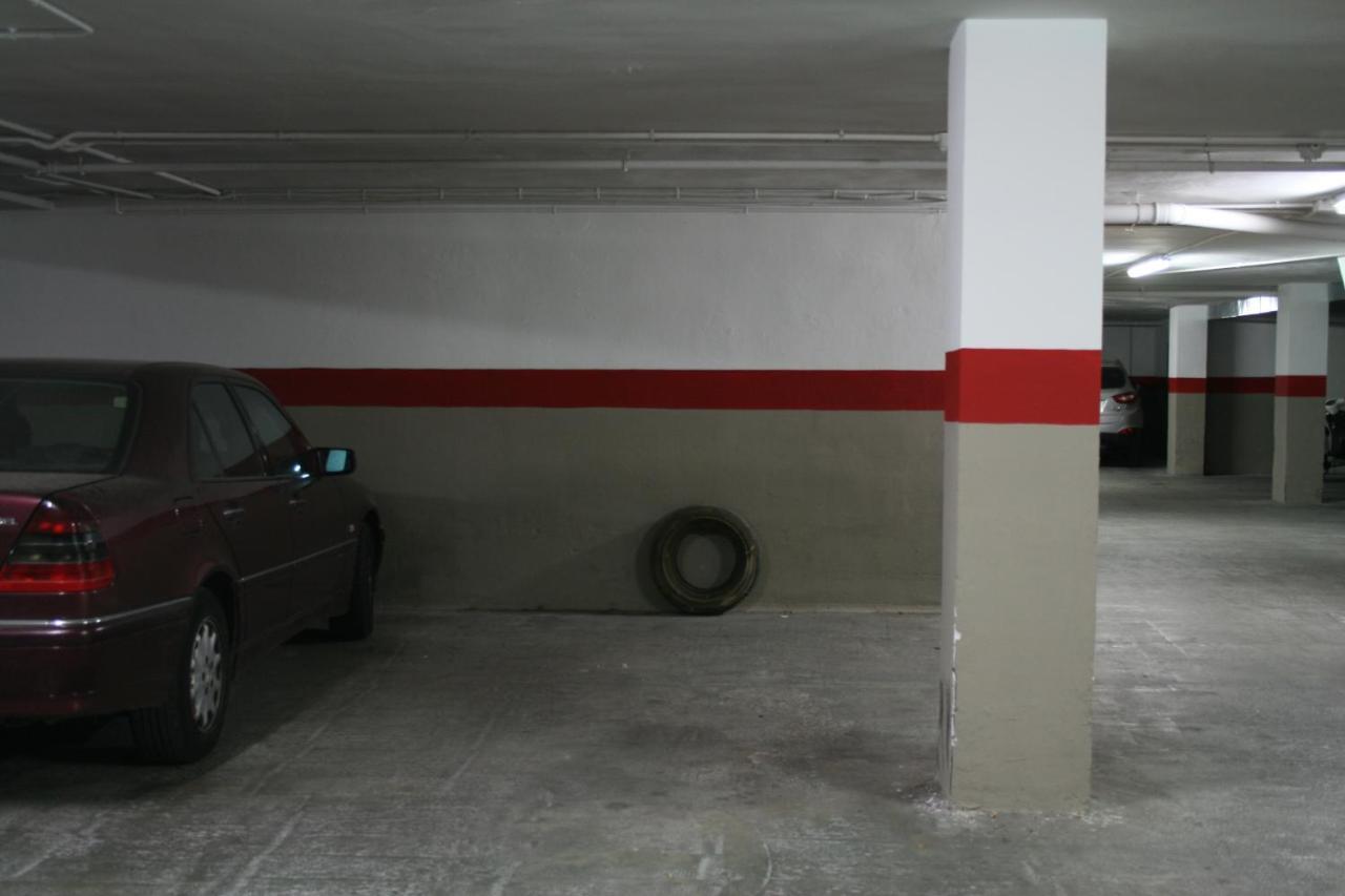 Mike'S Apartment. Parking Y Piscina Granada Exterior photo